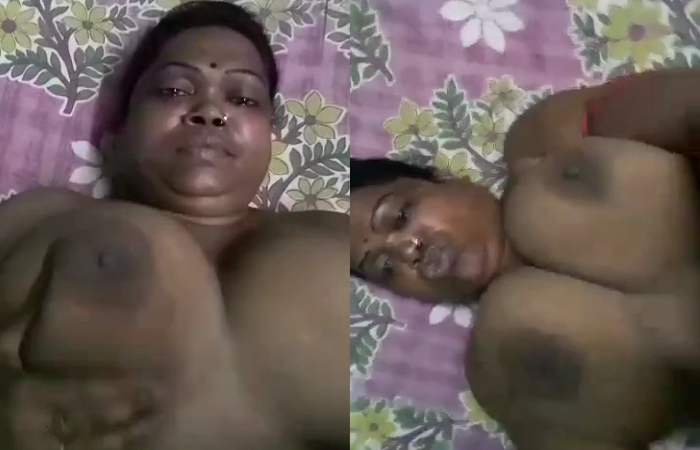 Horny mature bhabhi