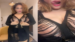 South Indian actress Kiran Rathod viral big boobs